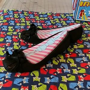 Irregular choice black Bow tastic flats sz 8.5